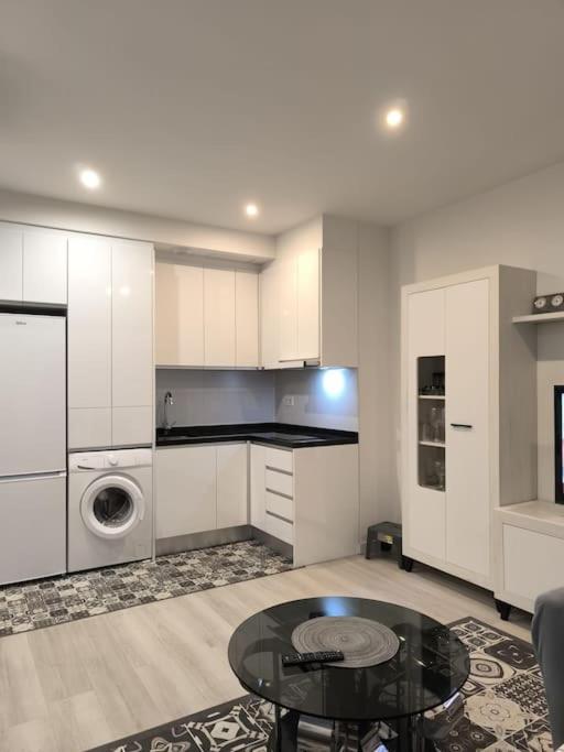 Apartamento Acogedor Granada Centro ภายนอก รูปภาพ