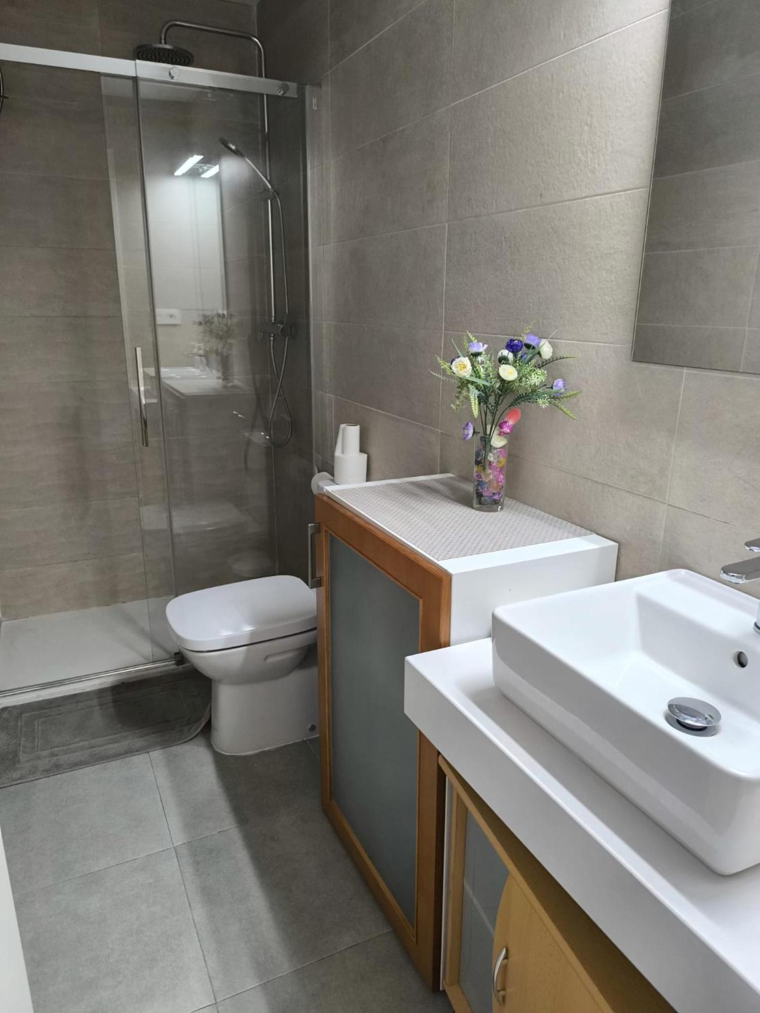 Apartamento Acogedor Granada Centro ภายนอก รูปภาพ